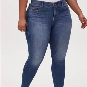 Torrid Bombshell Skinny Jean in medium wash